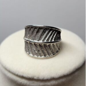 Sterling Silver Ring Sz. 9